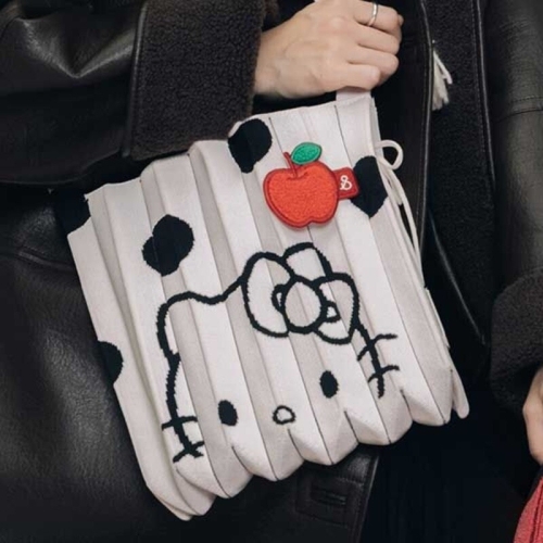 국내 Lucky Hello Kitty Boucle Wappen Apple JSQ09ACFEM2AP