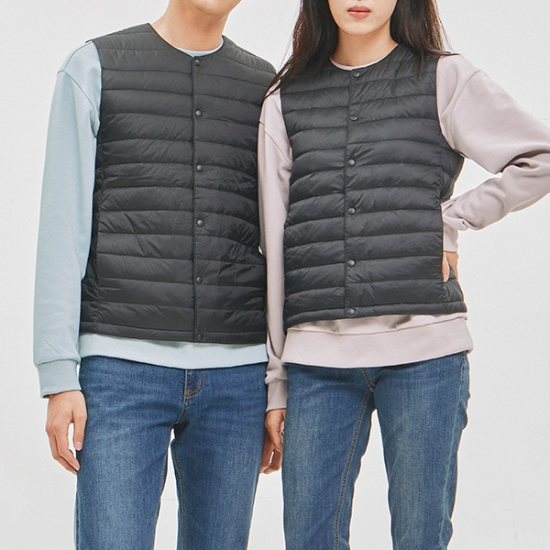 잠뱅이 유니 라운드넥 투웨이스냅 경량베스트 다운 WL4WWV91-BK이미지입니다. 누르면 해당 게시물로 새창이동합니다.