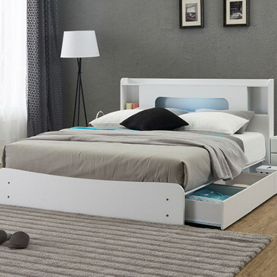 �������� ���� ���� LEDħ�� Q