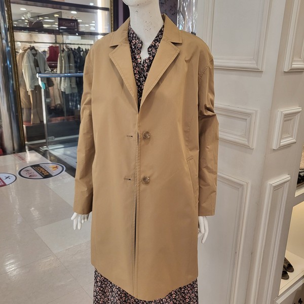 BCBG 토마스 트렌치코트 B4A2N783이미지입니다. 누르면 해당 게시물로 새창이동합니다.