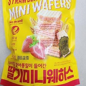 이마트 노브랜드 딸기 웨하스 미니 300g (2개)_이미지