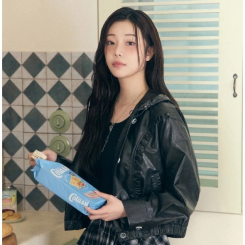 에고이스트 여성 러플 디테일 페이크레더 점퍼 ES2TZ301