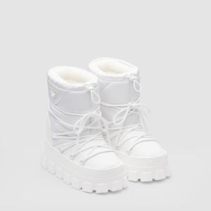 프라다 나일론 개버딘 아프레 스키 부츠_2U007N 3LFV F0009이미지입니다. 누르면 해당 게시물로 새창이동합니다.