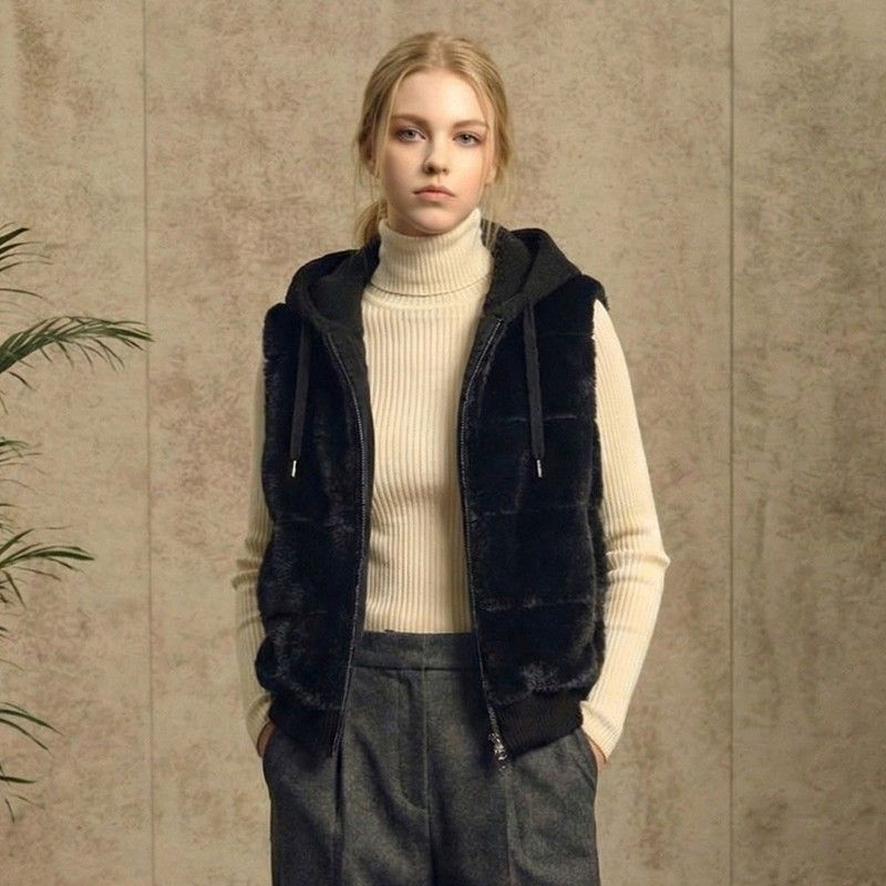 리오벨 최초가 FAUX 밍크 호리젠탈 니트 후드 베스트1220062