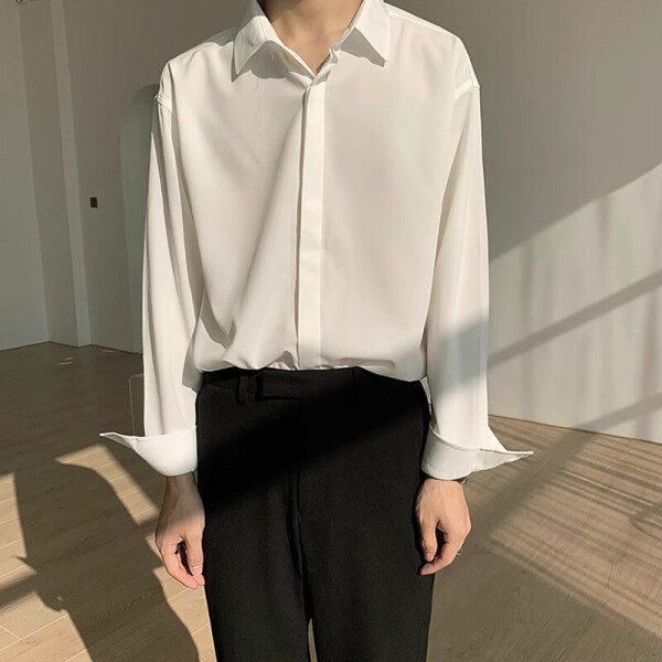 데일리룩 히든버튼 세미오버핏 셔츠 // 클래식 무드 깔끔핏 히든버튼 세미오버핏 긴팔셔츠 MU-4010이미지입니다. 누르면 해당 게시물로 새창이동합니다.
