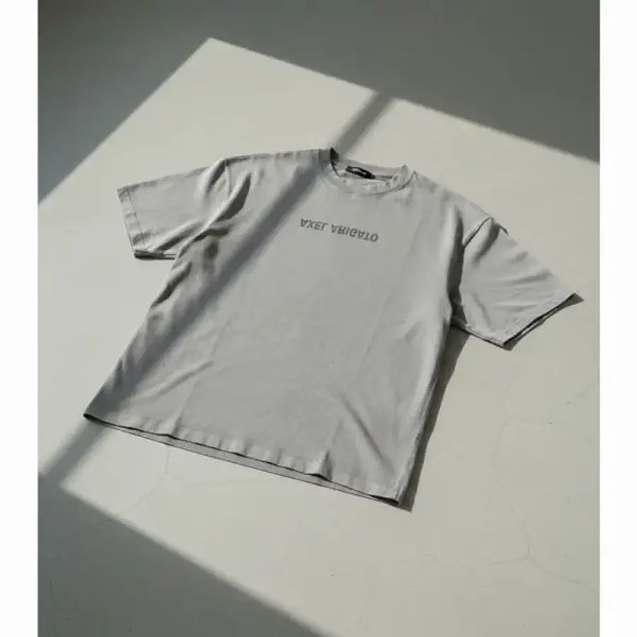 액셀아 토 디스토트 워시드 반팔 티셔츠 스틸그레이 A3118002