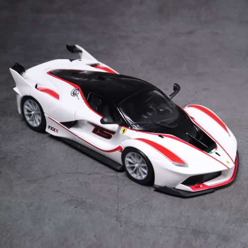 브라고 1/24 페라리 Fxx K 레이싱카 화이트 자동차 프라모델 다이캐스트이미지입니다. 누르면 해당 게시물로 새창이동합니다.