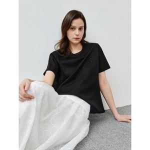 더아이잗컬렉션 크리스탈 펀칭 포인트 배색 티셔츠 CR4A0TS251_이미지