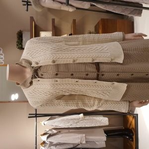 올앤선드리 페미닌 케이블 니트 가디건 A3S1K201