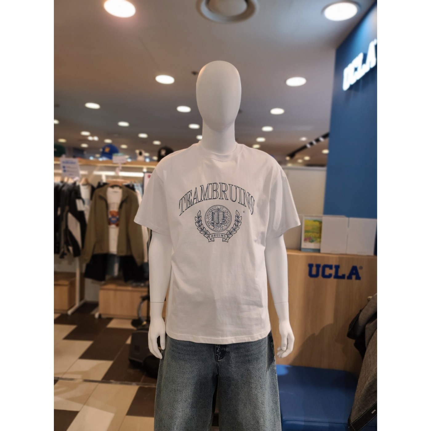 유씨엘에이 남여공용 오버핏 캠퍼스 멀티 프린팅 반팔 티셔츠 UC5ST02_12