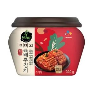 CJ 엄마손 비비고 썰은 배추김치 300g 용기 김장김치 친정엄마 라면 자취 홈쇼핑 부모님 반찬_이미지