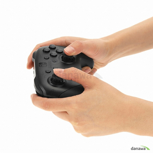 Nintendo ���ٵ� ����ġ ���� ��Ʈ�ѷ�