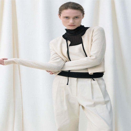 나인 CD-2167 AGGLE WOOL TOPCARDIGAN SET S