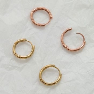 아모레퍼시픽 유니크 14K 귀걸이 핀 링 골드필드 2종_이미지
