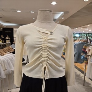 ���������� ��Ʈ�� Ʈ�� ���� Ƽ���� ALFOAUR103