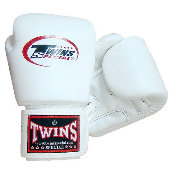 Ʈ���� ���տ� �۷��� ȭ��Ʈ