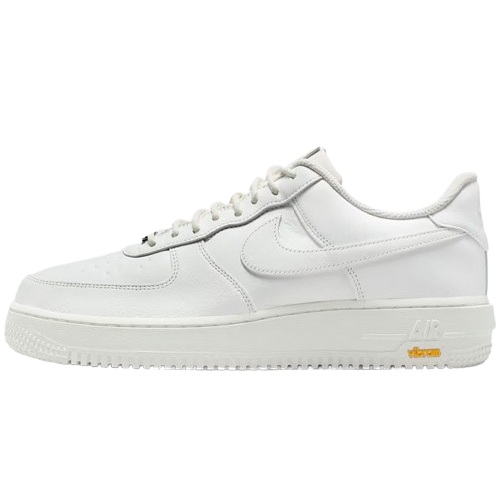 나이키 에어포스 1 GTX 비브람 HV5953-100이미지입니다. 누르면 해당 게시물로 새창이동합니다.