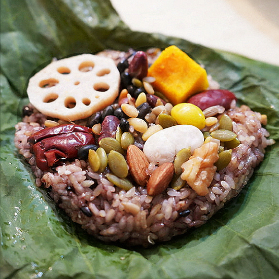 수제 찹쌀 연잎 영양밥 250g