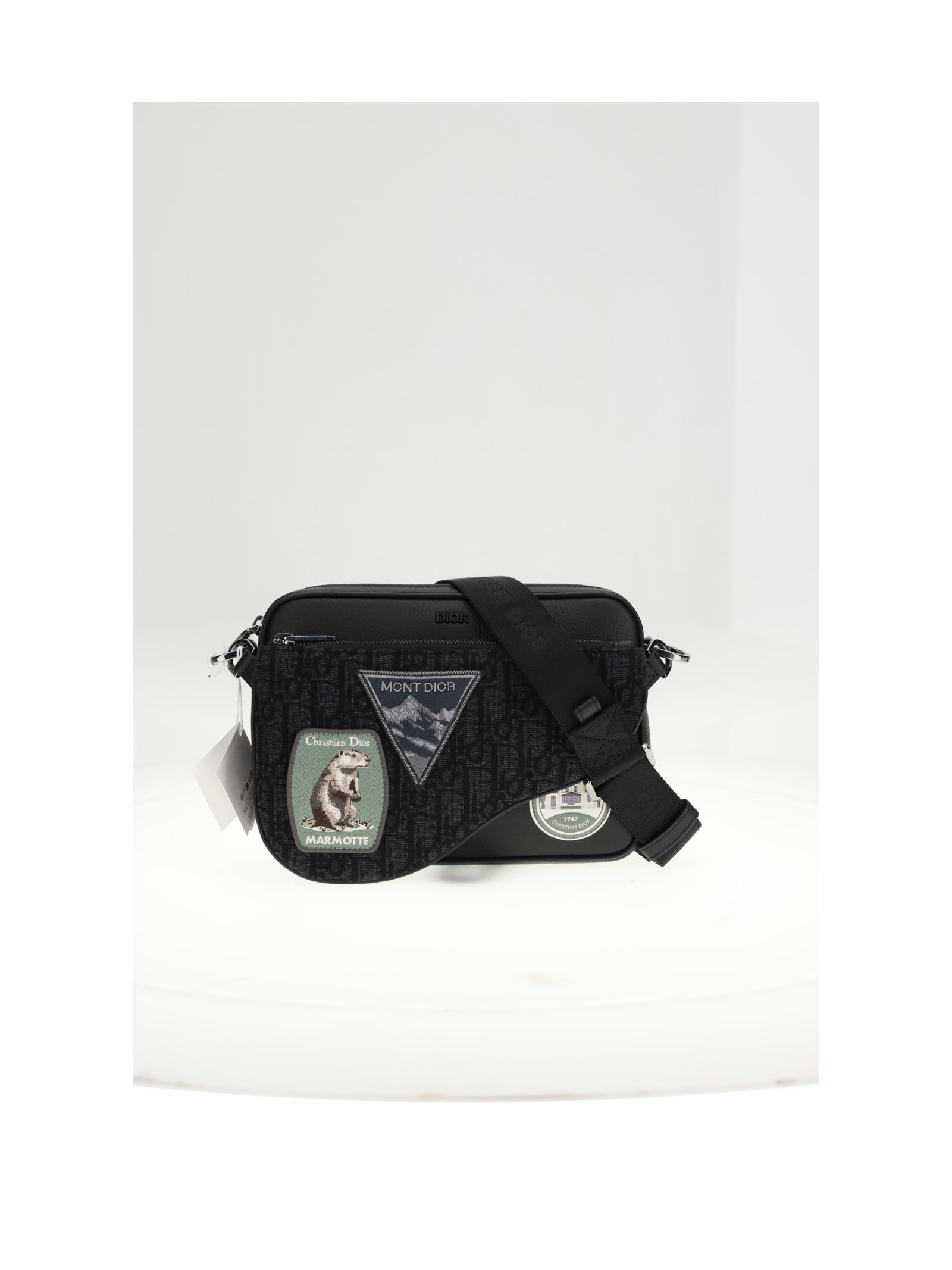 ũ��������� �� K68 1ADPO276DJP 03E ���� Ŭ��ġ�� �Ŀ�ġ TRIPLE POUCH WITH PATCH