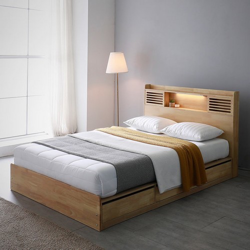 �ý� ���� ���� LEDħ�� Q