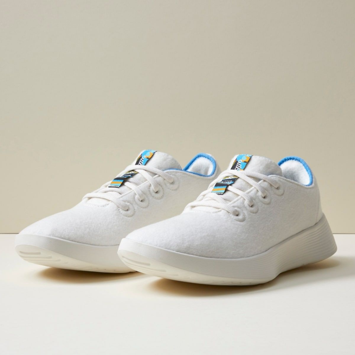 올버즈 스니커즈 남성 울 러너 고 내추럴 화이트 NZ 블루 내추럴 화이트 A10485M 250