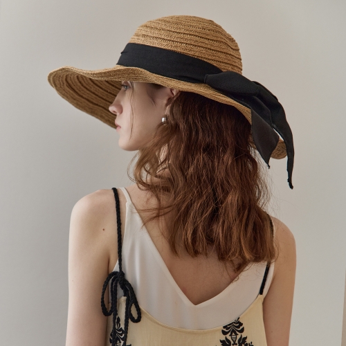 엠엔에프컴퍼니 마쟈 빅 리본 와이드 와이어 라피아 플로피햇 ZE07AM003NA