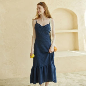 Pocari Flare Dress Navy VDNDS02N