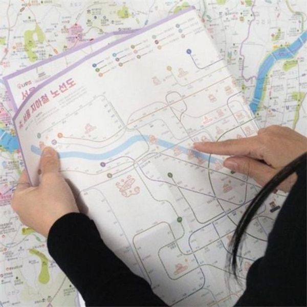 에이치플러스몰 서울 여행 지도 59x42cm 서울 지하철 노선도 휴대용 가이드 대중 교통 정보 준비물 접이식 책자 방수_이미지