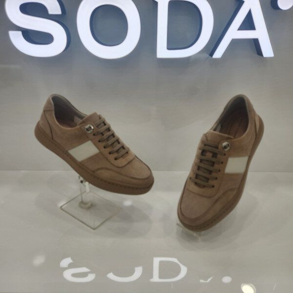 소다 남성 초경량 스웨이드 스니커즈FMM512DE32DJ 468407