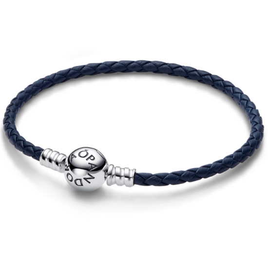 판도라 모멘츠 라운드 클라습 블루 브레이디드 레더 팔찌 592790C01이미지입니다. 누르면 해당 게시물로 새창이동합니다.