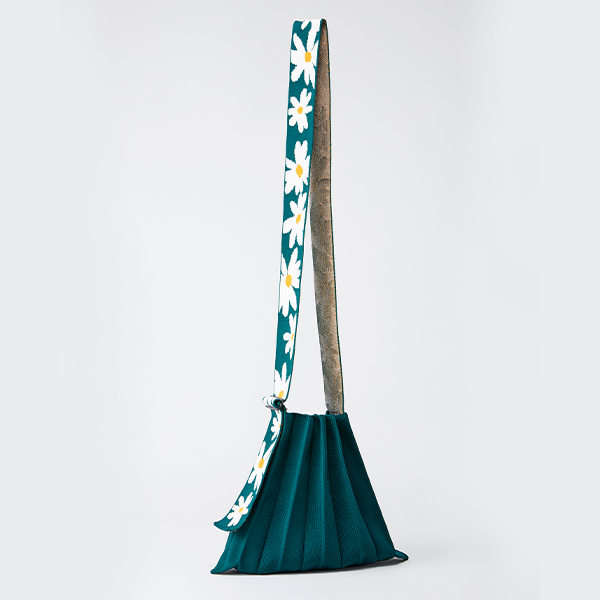 �����ؽ����̽� Lucky Pleats Knit Daisy Wing (Deep Forest)