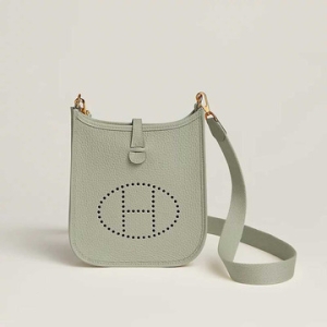 에르메스 에블린 16백 클레망스골드 24년 W각인 H069426CCDU