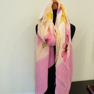 알다 온라인가정의달초특가할인상품 주름나염스카프 잔잔한주름에 플라워패턴이라 가볍게두루기좋은 예쁜스카프 울산성남점