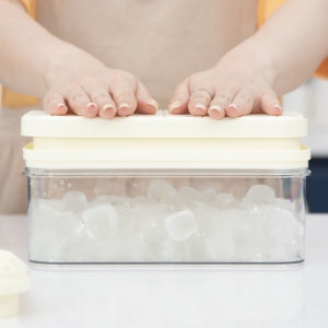 푸쉬 원터치 실리콘 얼음트레이 28구+얼음보관통+스쿱 세트