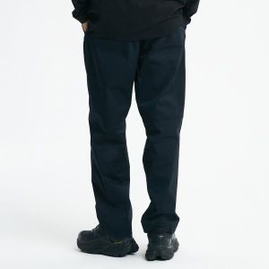 뉴발란스 UNI 에센셜 스트레이트 팬츠 Standard Fit NBNTD41333_이미지