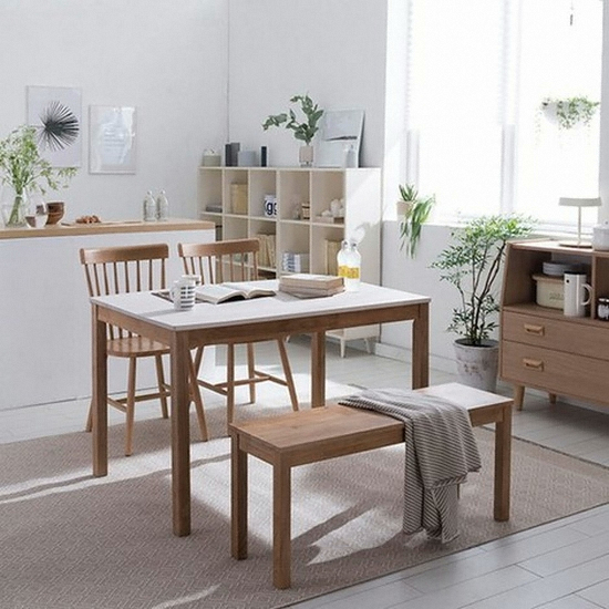 리바트 뉴시나몬 원목 식탁 1200 (윈저체어2개+벤치1개)_이미지