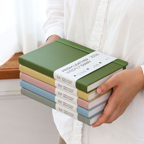 인디고 2026 프리즘 레더 A5 위클리 다이어리이미지입니다. 누르면 해당 게시물로 새창이동합니다.