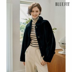 블루핏 99000020 스페인 라도마 리버시블 숏 무스탕이미지입니다. 누르면 해당 게시물로 새창이동합니다.
