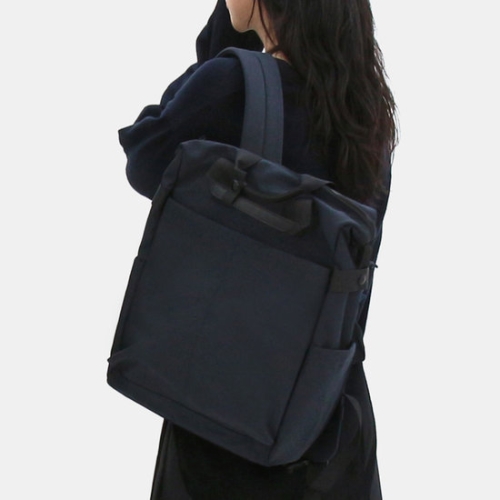 디어백 에센셜 스퀘어 백팩_ES7106