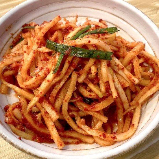 먹보야 무생채 김치 2kg (1개)
