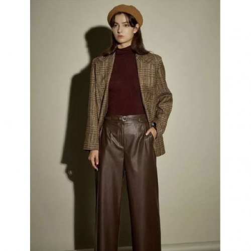 리오벨 FAUX 레더 세미와이드 팬츠 LV4PT0008