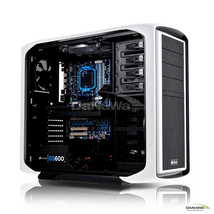 CORSAIR GRAPHITE SERIES 600T 화이트 윈도우_이미지