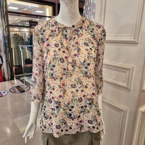 BCBG O 아랑 프린트BL B5B6B462 56이미지입니다. 누르면 해당 게시물로 새창이동합니다.