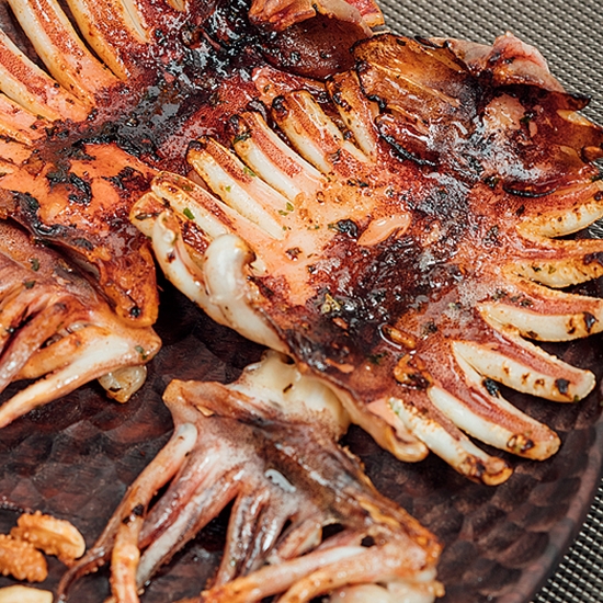 얌테이블 반건조 오징어 중 5개(마리) 450~500g내외 (1개)