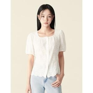 로엠 EXCLUSIVE 2차리오더 스퀘어넥 코튼 자수 블라우스_RMBLF38R12 633314 M 088 39 Ivory_이미지