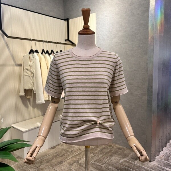 AOA2HW34D_스트라이프 크롭 니트