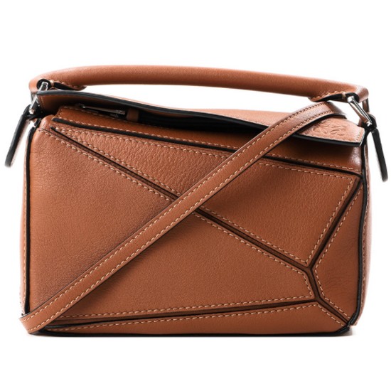 로에베 퍼즐 숄더백 322 30 U95 2530