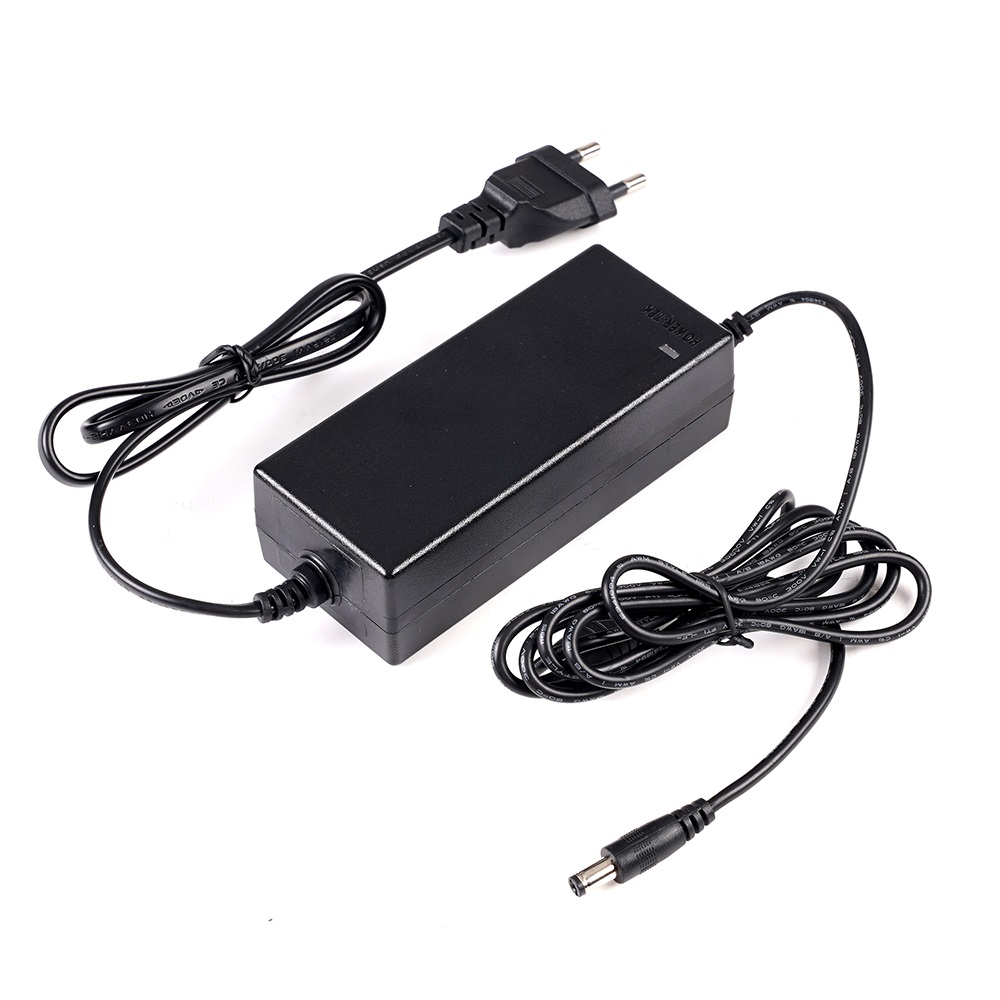 �Ŀ��� 12V 3.5A �ڵ���ü�� �����