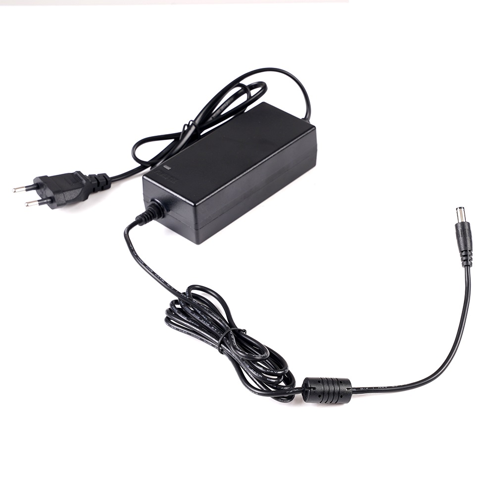 �Ŀ��� 12V 3.5A �ڵ���ü�� �����