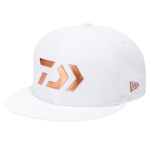 다이와 X 뉴에라 스냅백 화이트 DC-5420NK이미지입니다. 누르면 해당 게시물로 새창이동합니다.